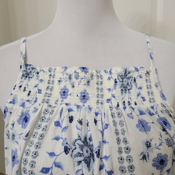 Old Navy Size S White with Blue Floral Stripe Pattern Halter Tank Top, NEW - Picture 2 of 12